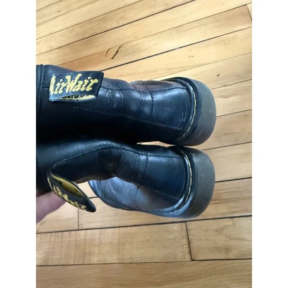 Dr. Martens black combat boots heart laces - Picture 5 of 10